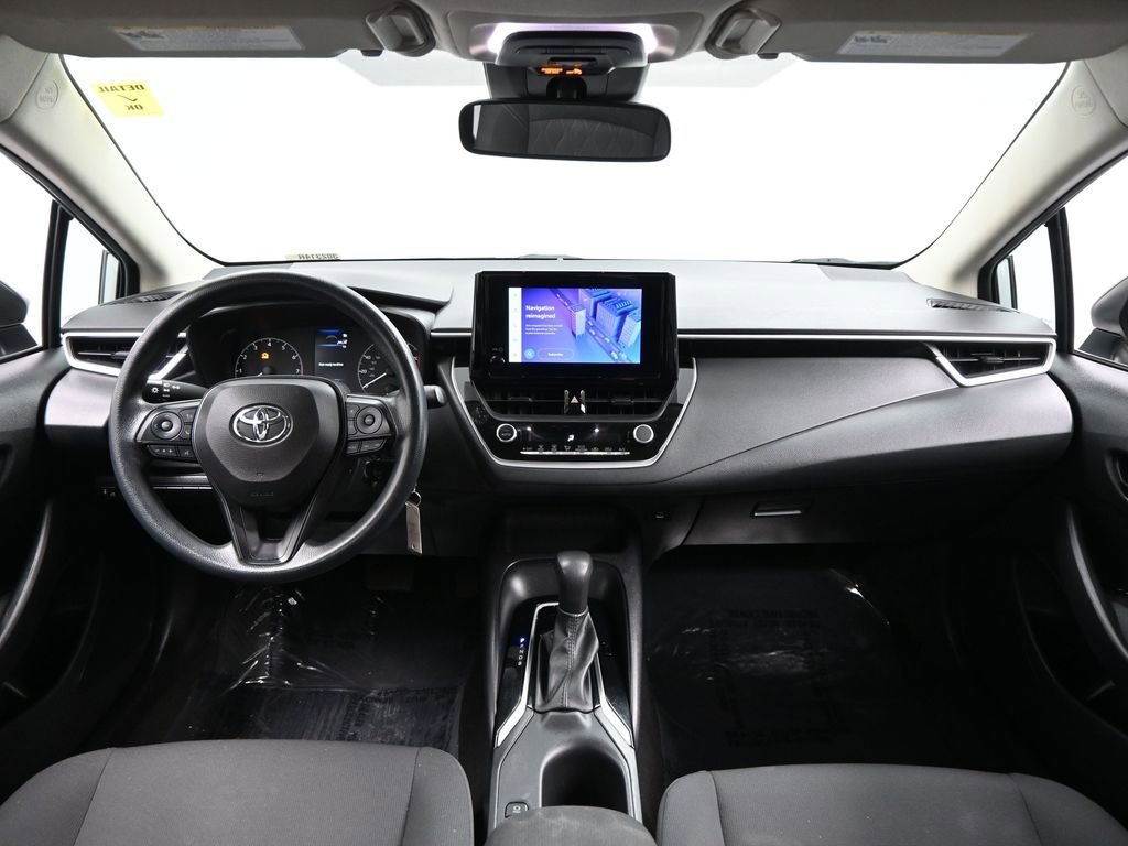 Used 2023 Toyota Corolla LE image 24