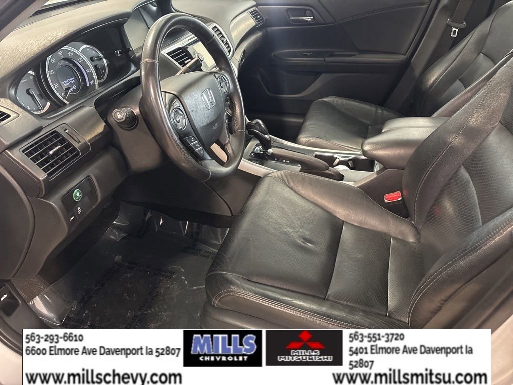 Used 2013 Honda Accord Touring image 10