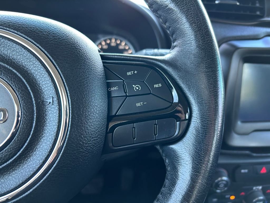 Certified 2018 Jeep Renegade Altitude image 15