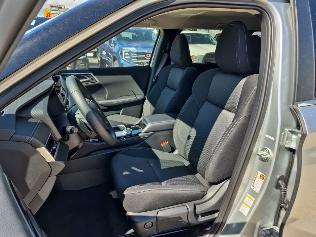 Used 2025 Mitsubishi Outlander ES image 10