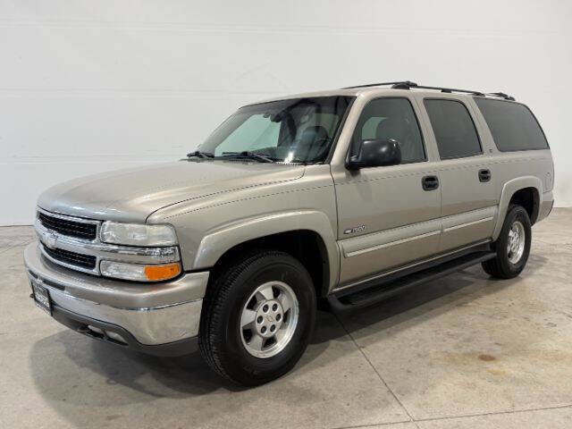 Used 2000 Chevrolet Suburban LS w/ LS Preferred Equipment Group AWD/4WD image 1