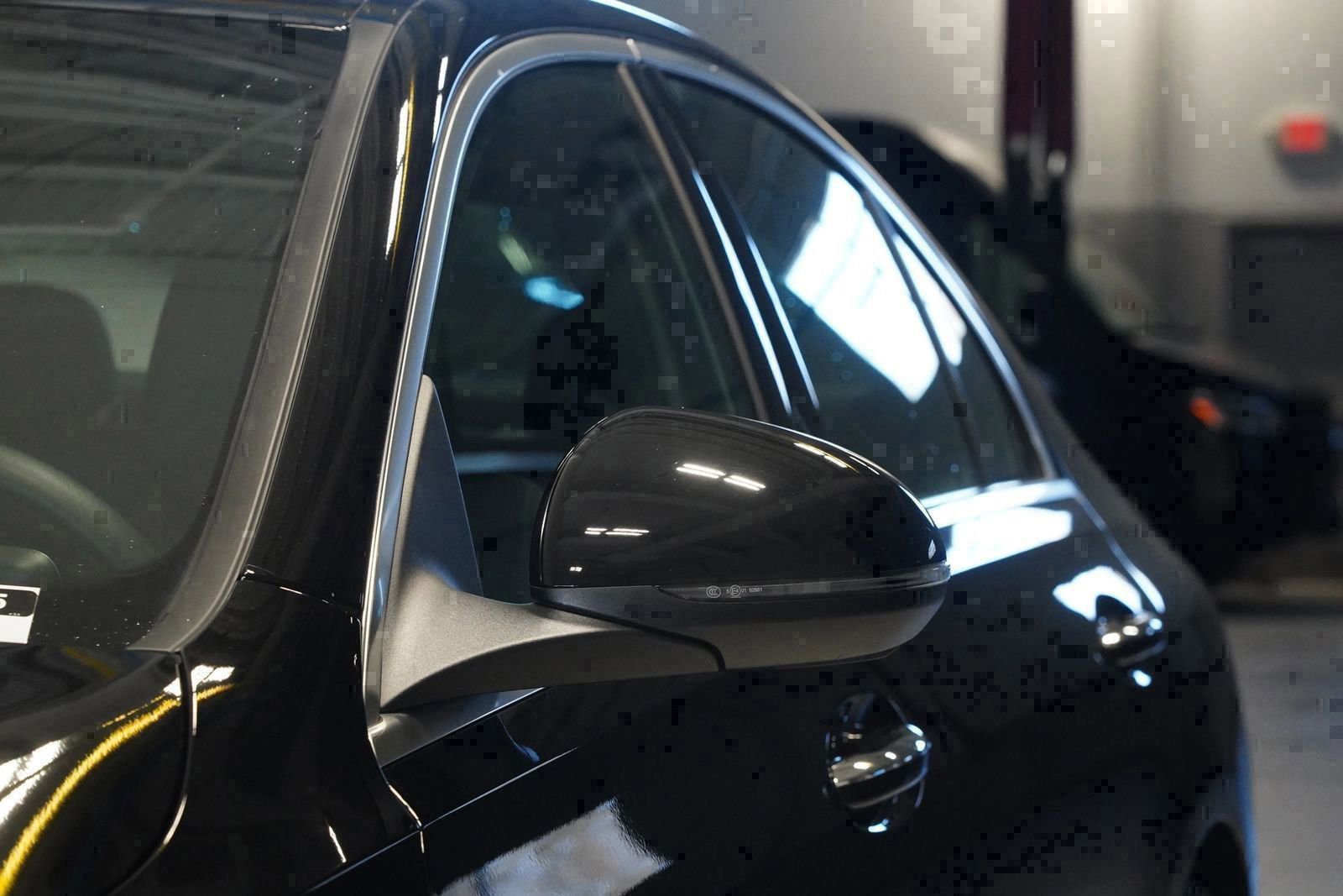 Used 2025 Mercedes-Benz C 300 4MATIC Sedan image 7