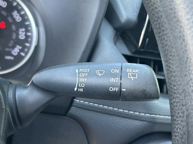 Used 2022 Toyota RAV4 LE FWD image 25