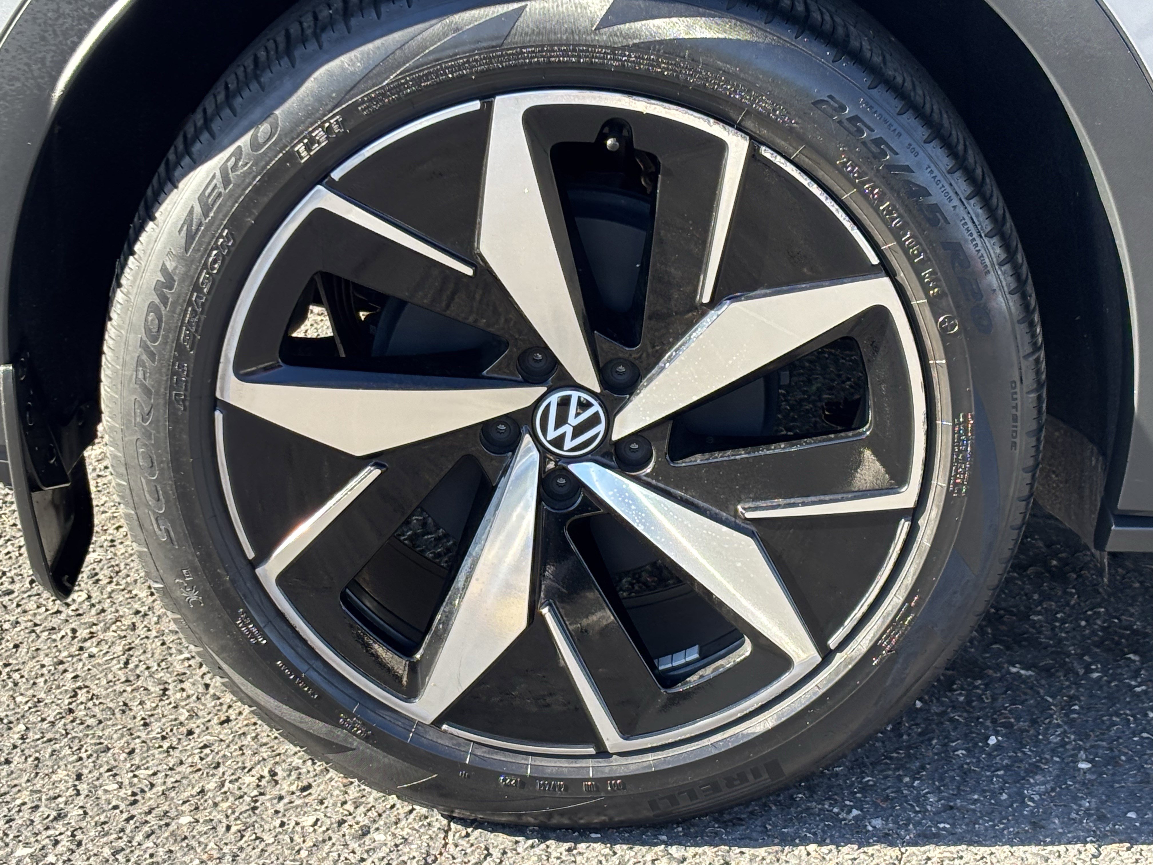 Used 2023 Volkswagen ID.4 Pro S image 11