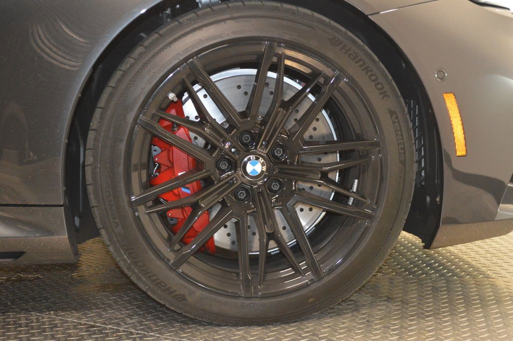 Used 2025 BMW M5 w/ Carbon Package image 14