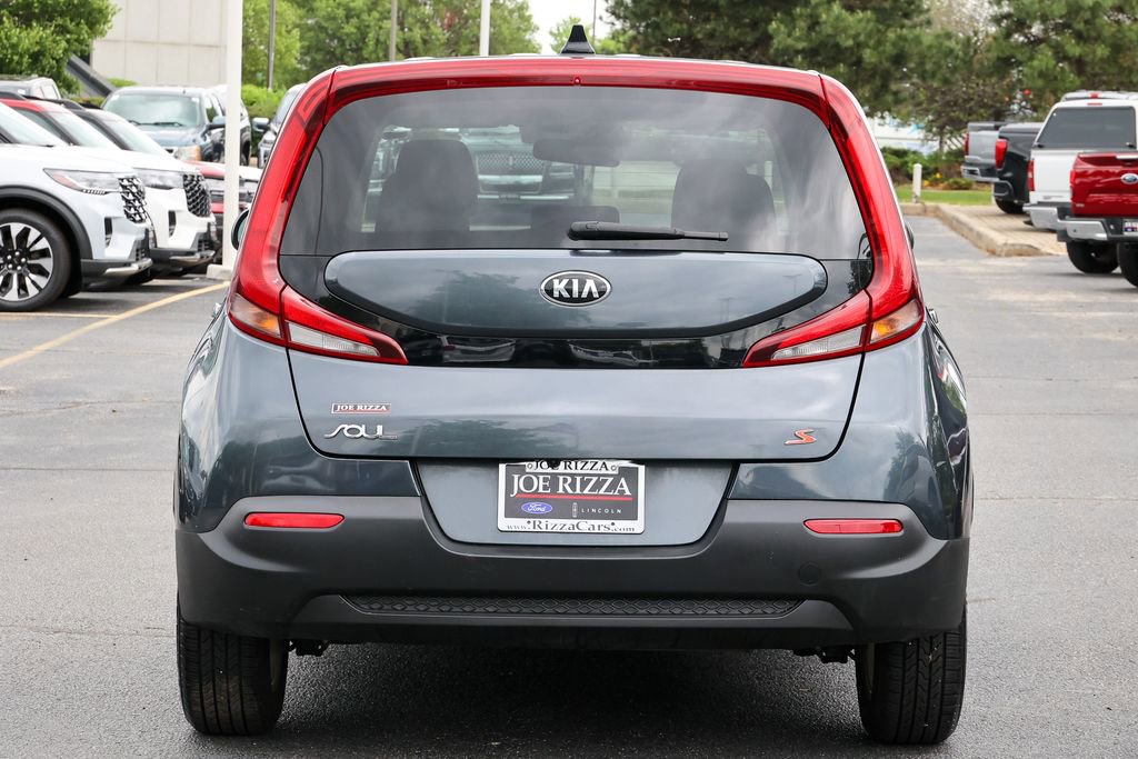 Used 2020 Kia Soul S FWD image 16