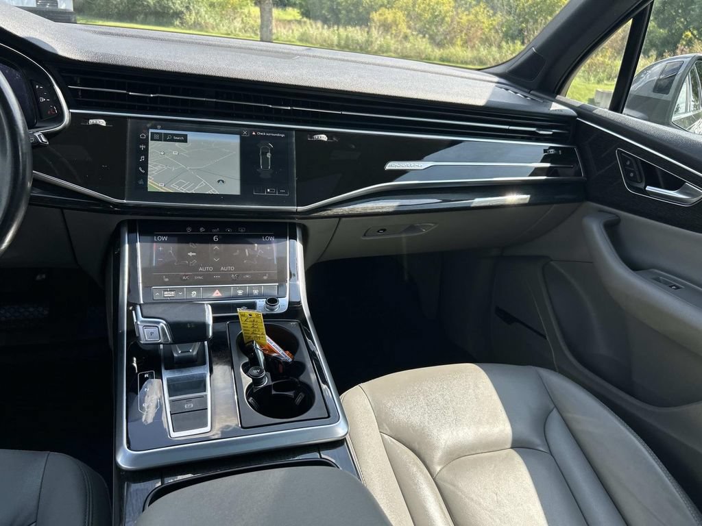 Used 2020 Audi Q7 2.0T Premium Plus w/ Premium Plus Package AWD/4WD image 23