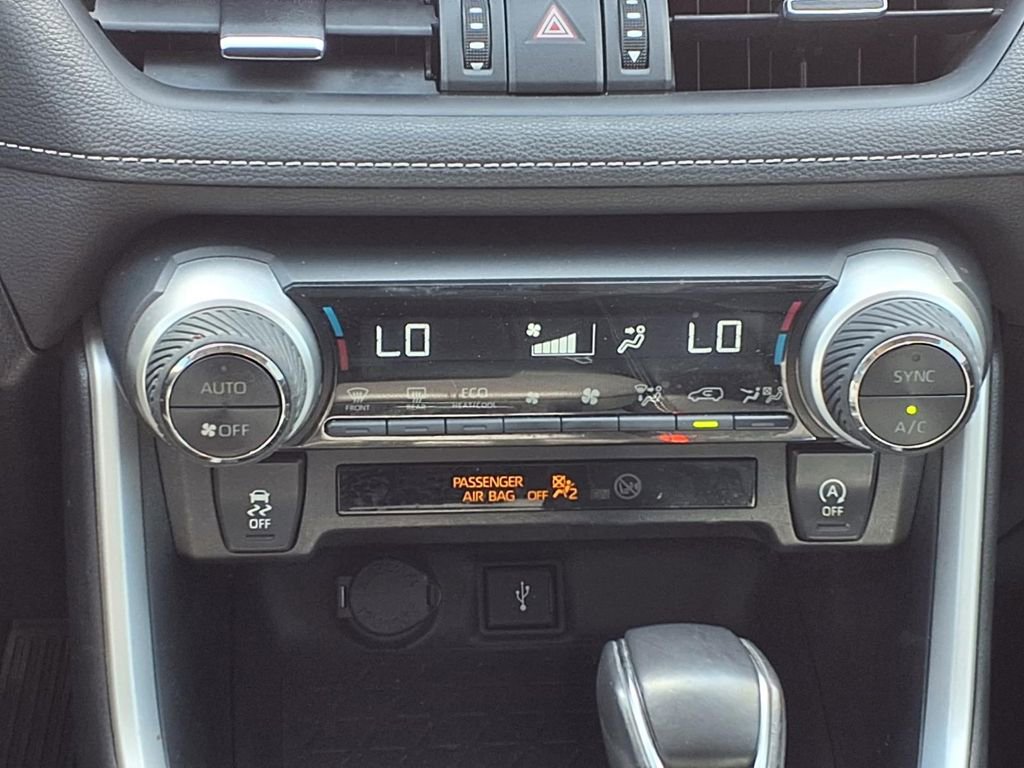Used 2021 Toyota RAV4 XLE Premium FWD image 15