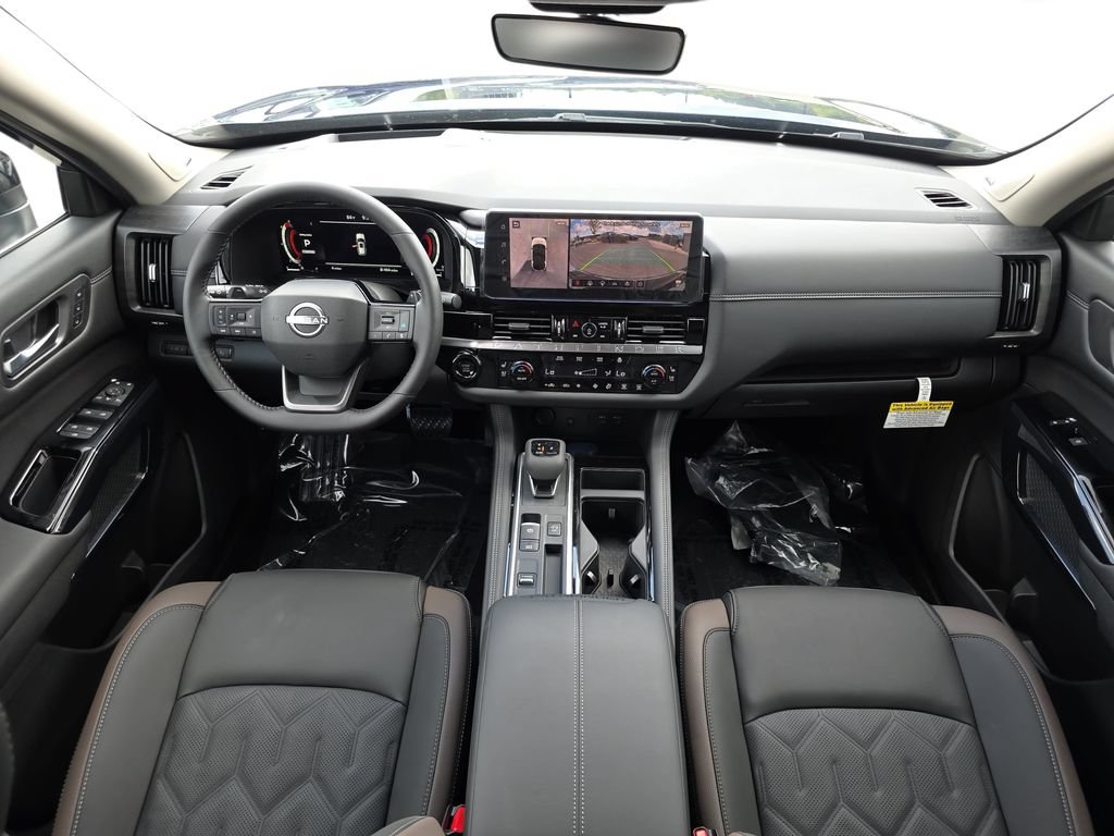 New 2026 Nissan Pathfinder Platinum FWD image 13