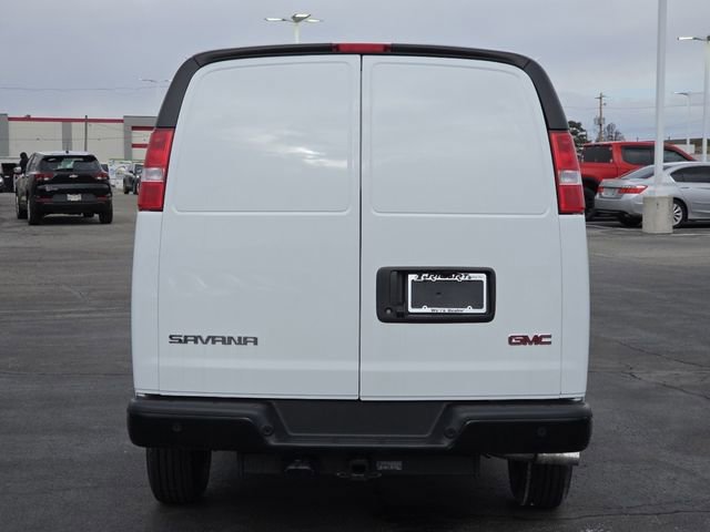 New 2026 GMC Savana 2500 Work Van w/ Enhanced Convenience Package image 15