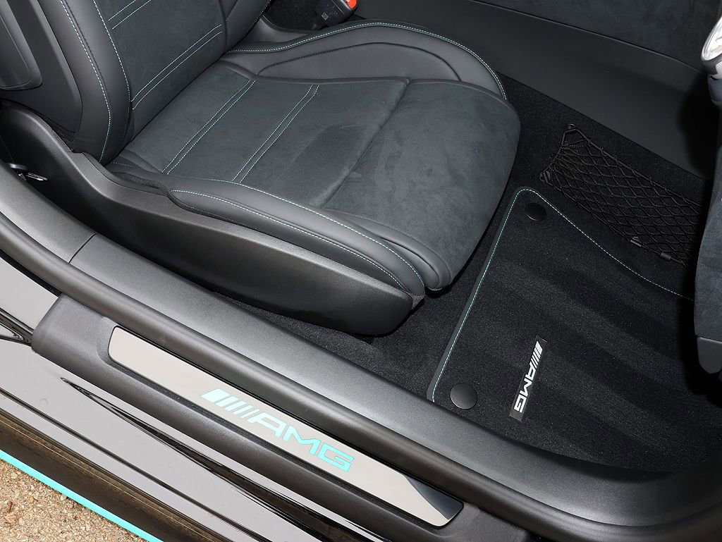 Used 2025 Mercedes-Benz AMG GT 63 image 26