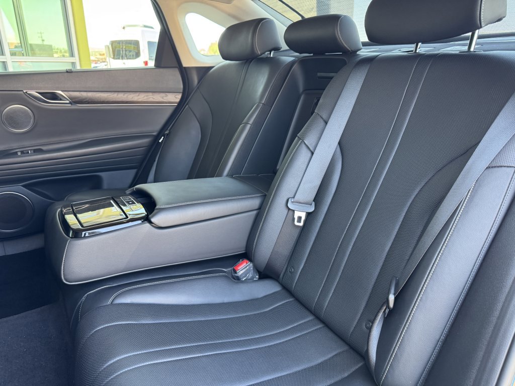 Used 2022 Genesis G80 2.5T w/ Prestige Package image 42