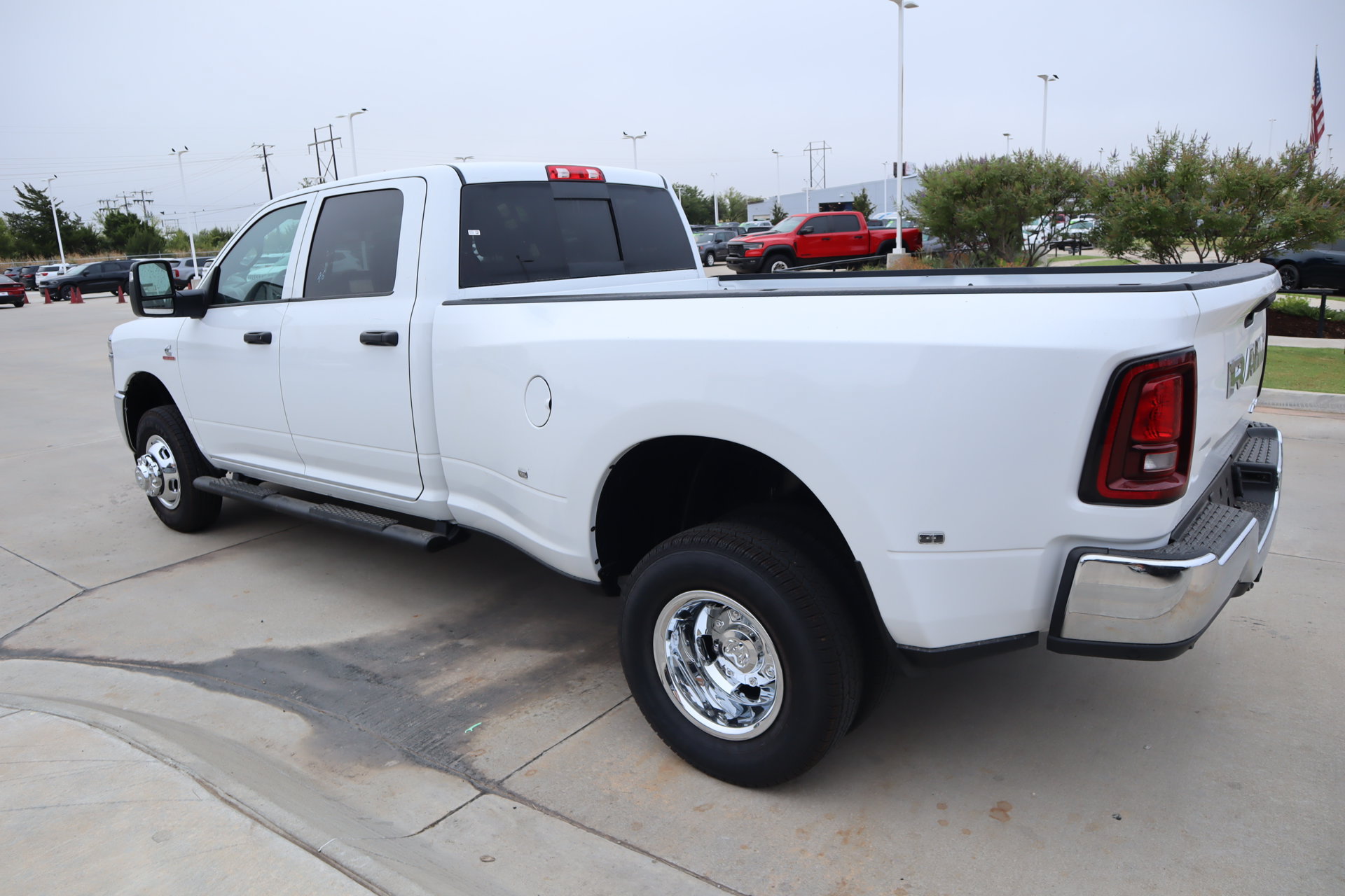 New 2027 RAM 3500 Tradesman AWD/4WD image 23
