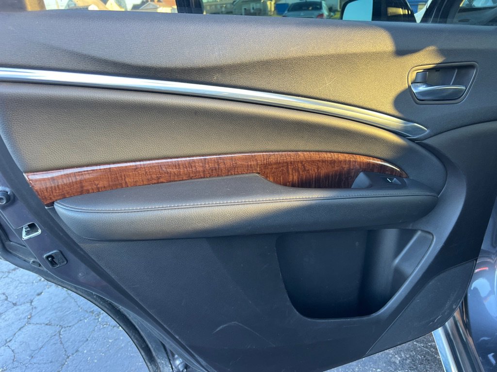 Used 2017 Acura MDX FWD w/ Technology Package image 12