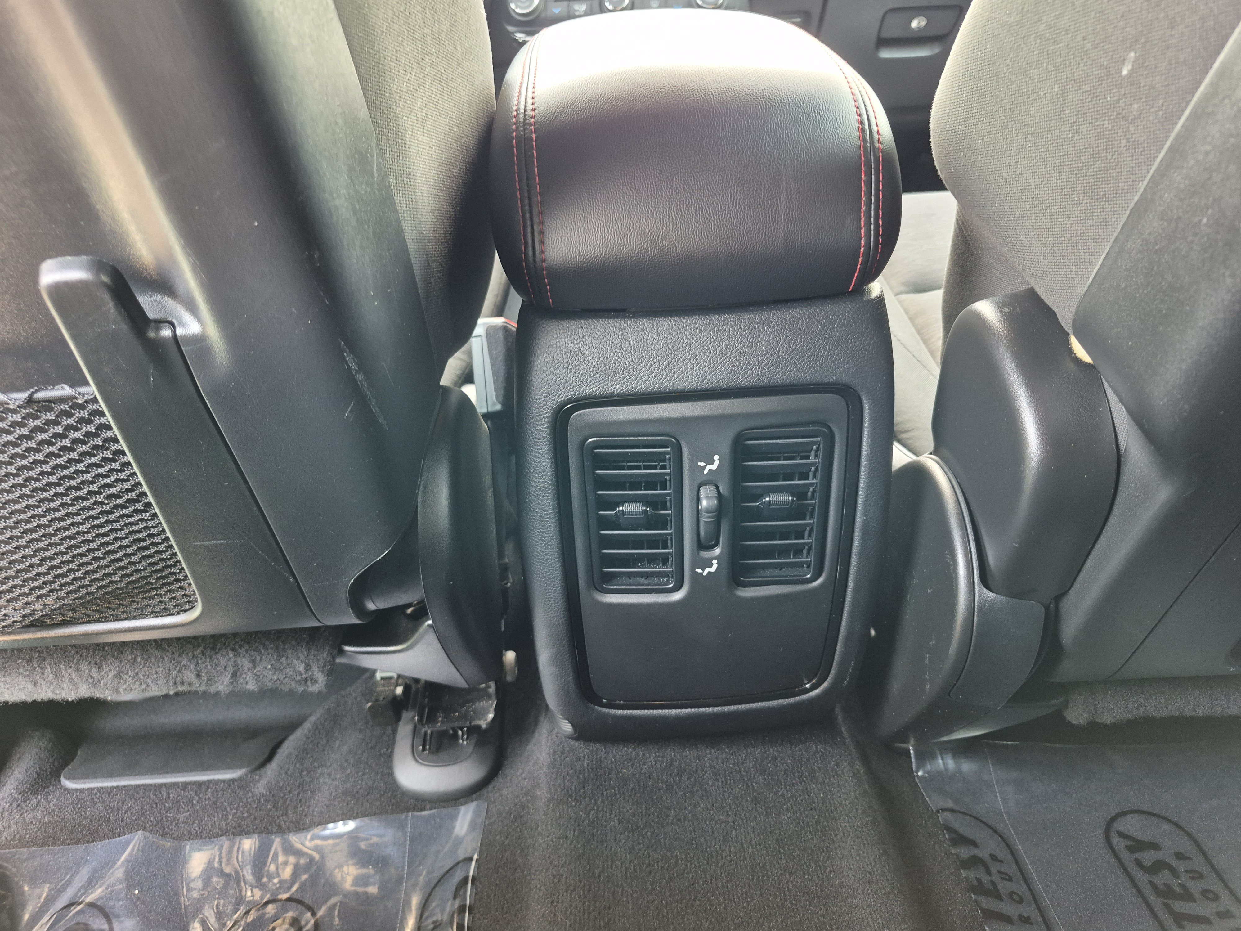 Used 2025 Dodge Durango GT RWD image 17