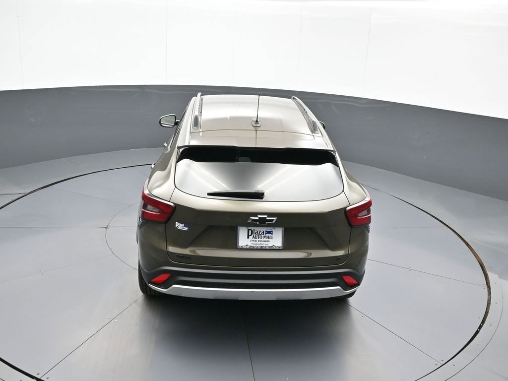 Used 2024 Chevrolet Trax LT w/ Driver Confidence Package image 37