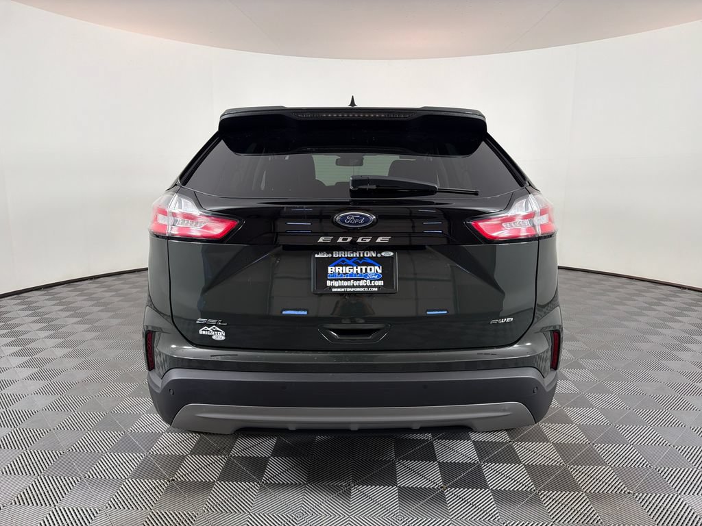 Used 2024 Ford Edge SEL w/ Convenience Package AWD/4WD image 4