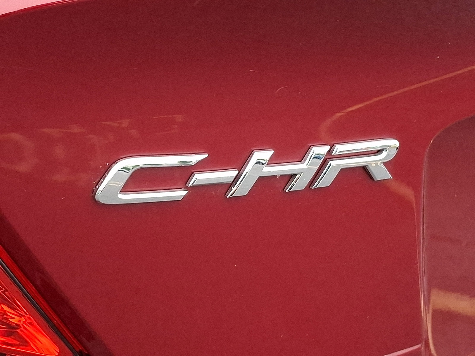 Used 2019 Toyota C-HR XLE FWD image 28