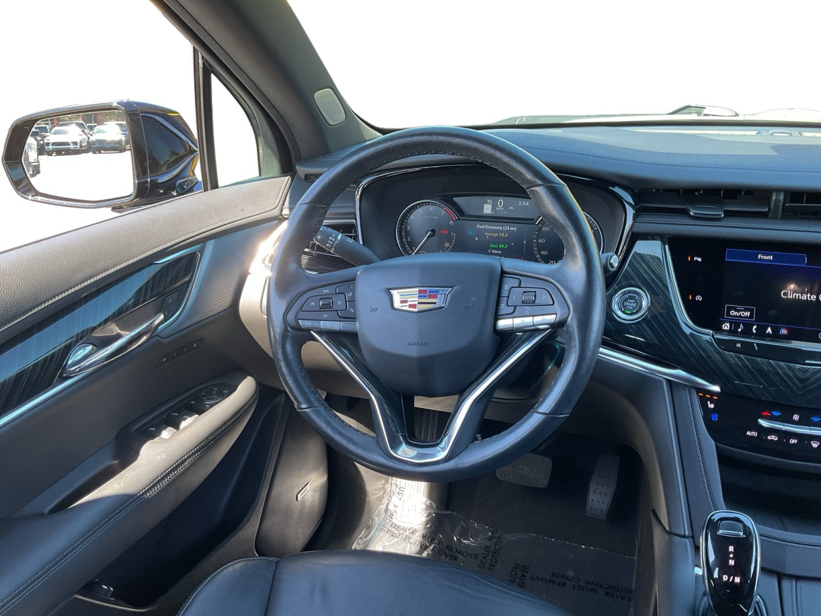 Used 2023 Cadillac XT6 Premium Luxury FWD image 11