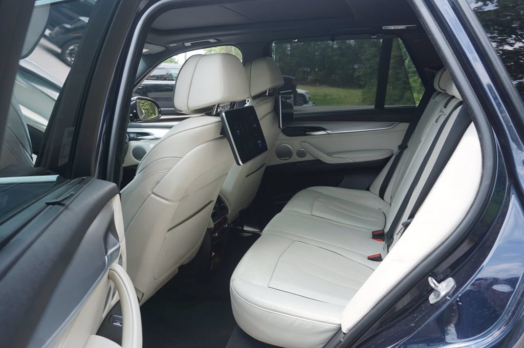 Used 2017 BMW X5 xDrive40e AWD/4WD image 14