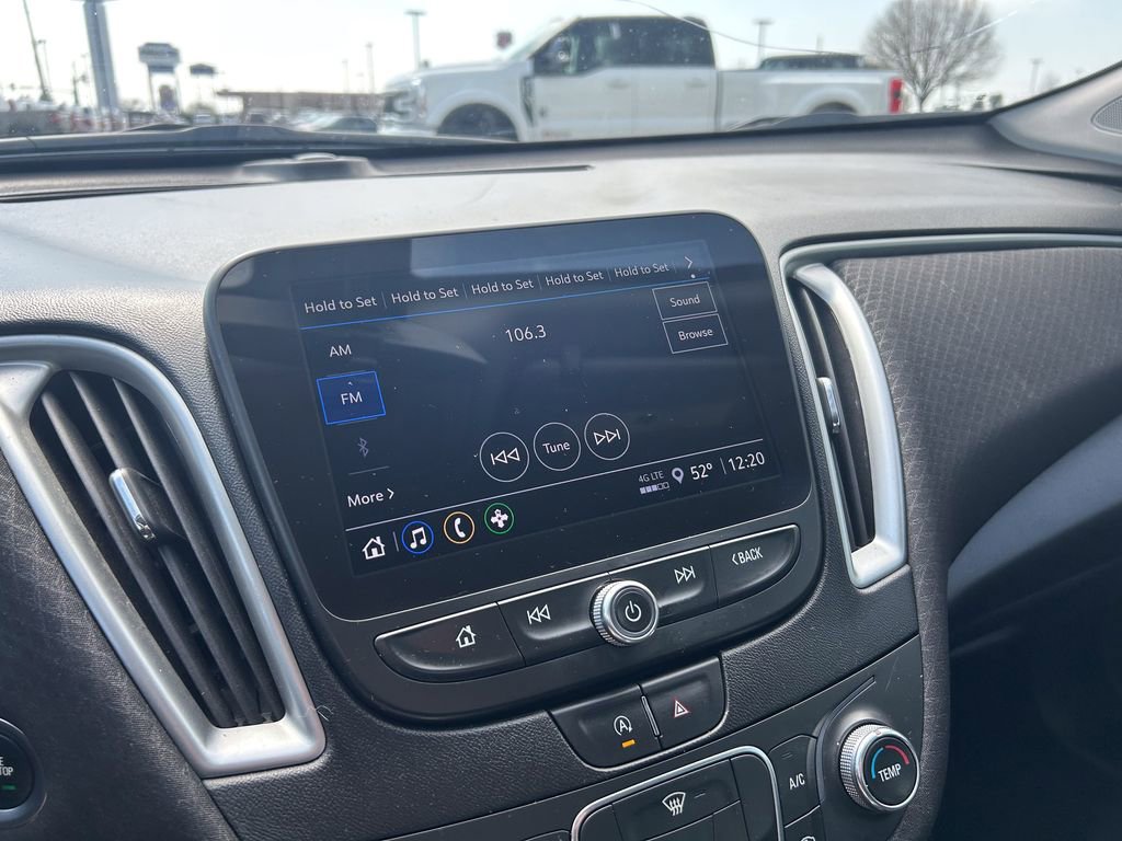 Used 2022 Chevrolet Malibu LS image 22