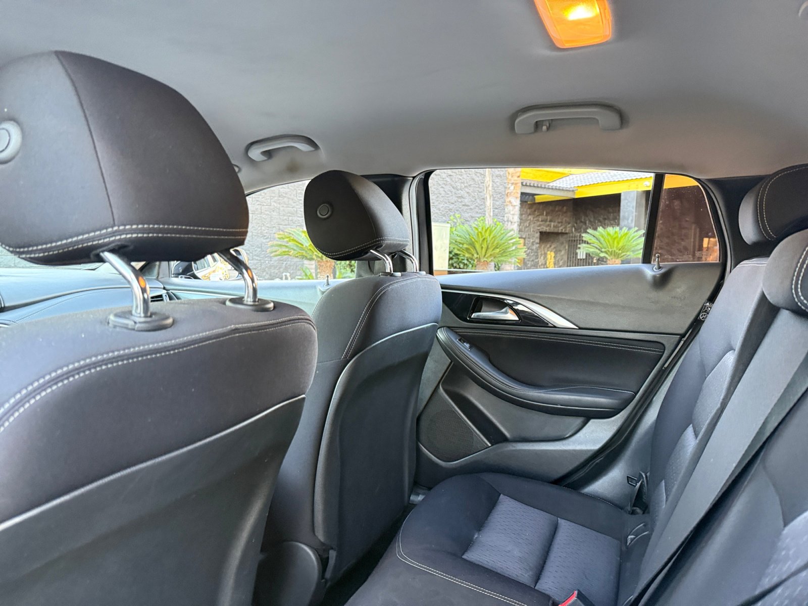 Used 2019 INFINITI QX30 image 16