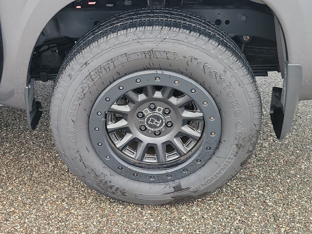 Certified 2022 Nissan Frontier SV RWD image 5