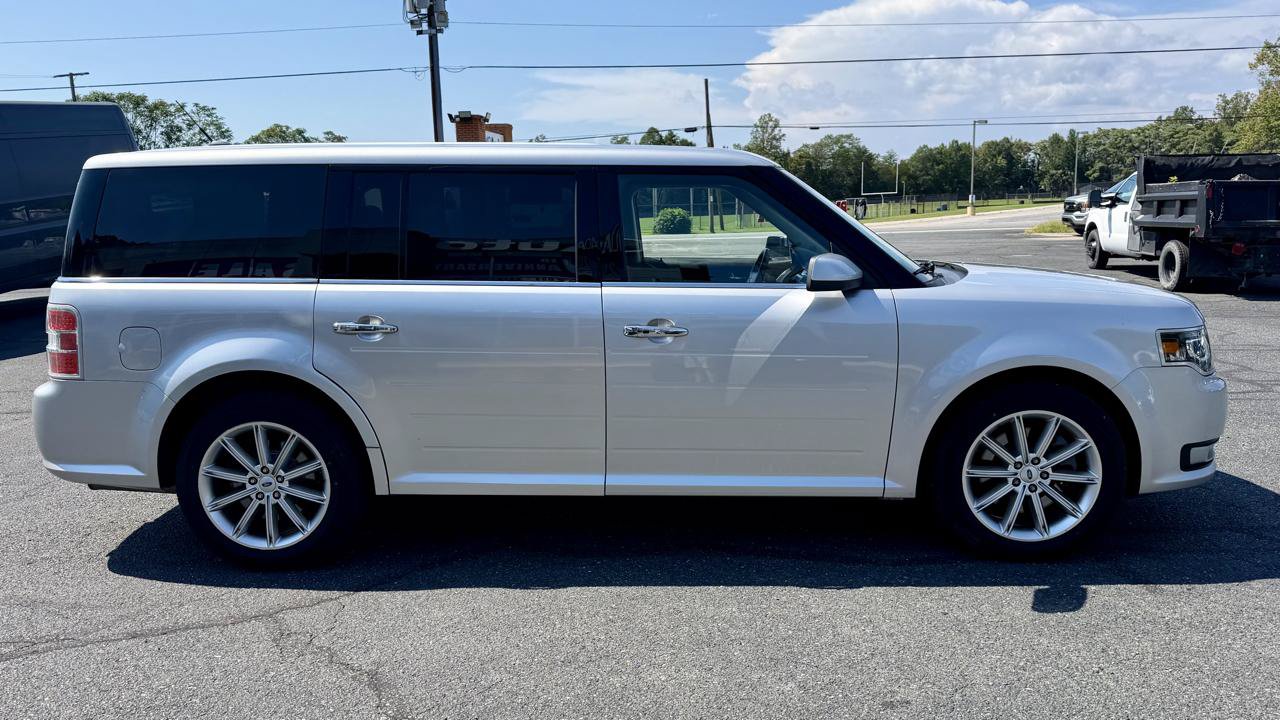 Used 2019 Ford Flex Limited AWD/4WD image 5