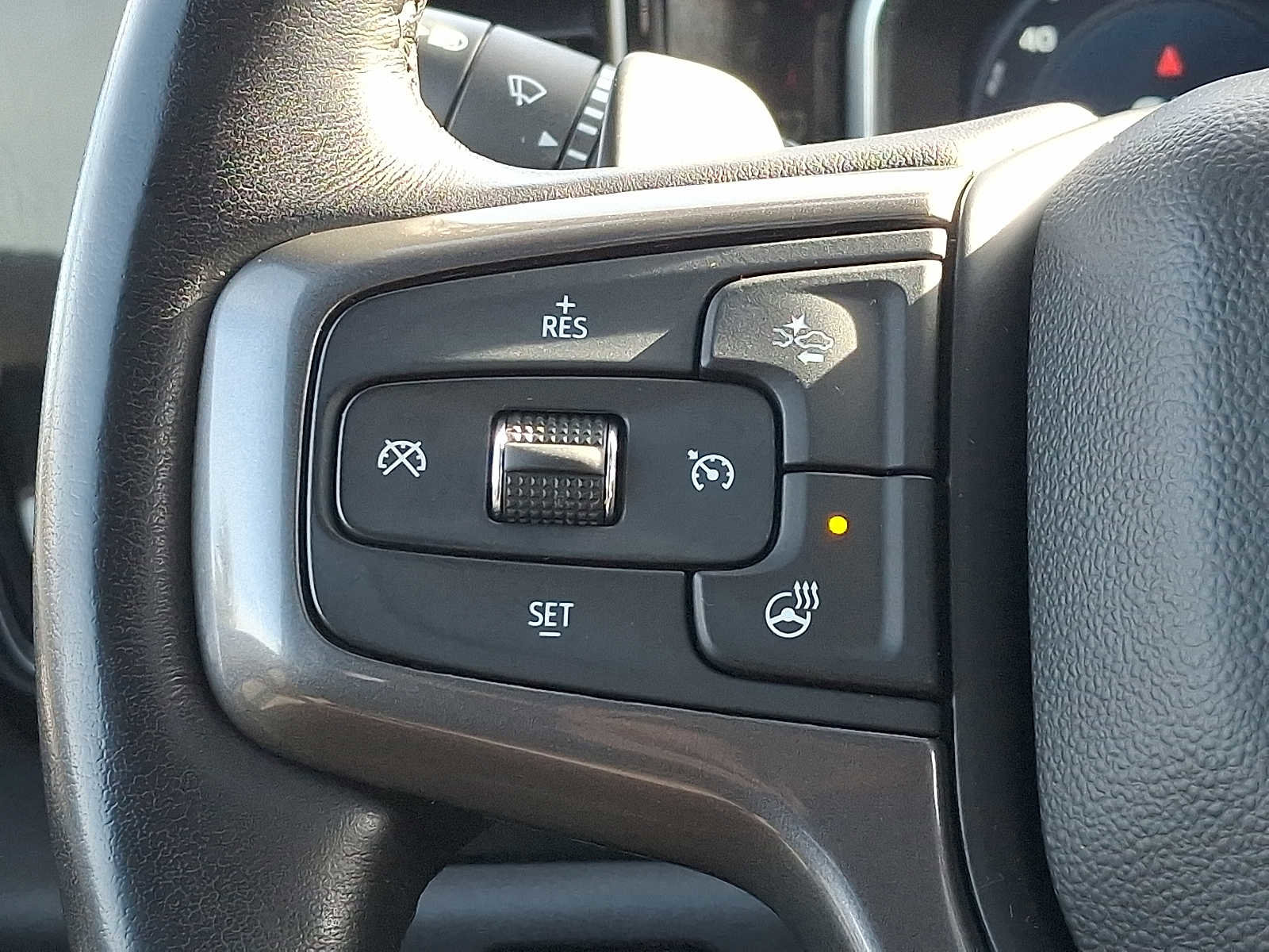 Used 2023 Chevrolet Silverado 1500 ZR2 image 21