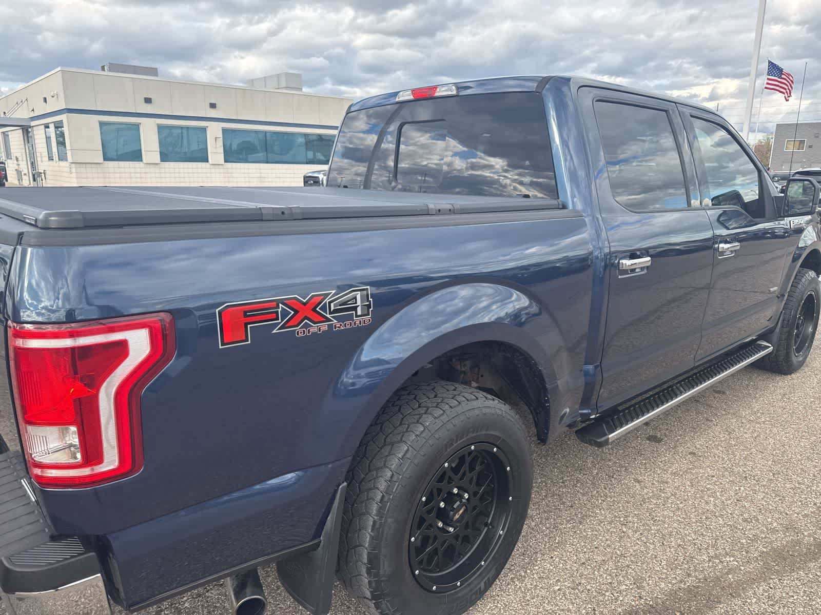 Used 2015 Ford F150 XLT w/ Equipment Group 302A Luxury AWD/4WD image 15