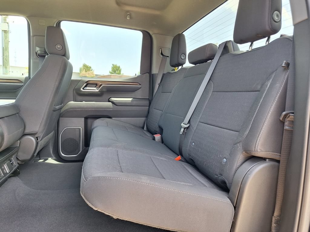 Used 2023 Chevrolet Silverado 1500 LT AWD/4WD image 21