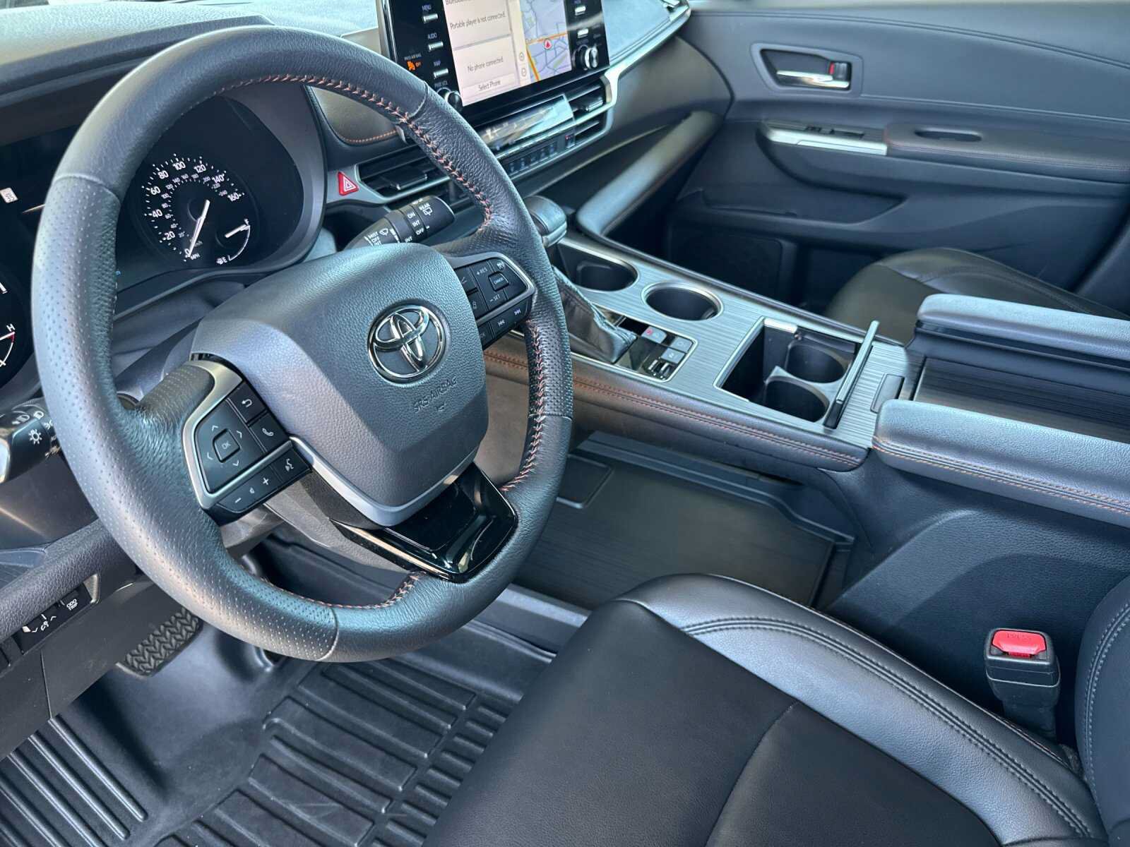 Used 2021 Toyota Sienna XSE FWD image 53