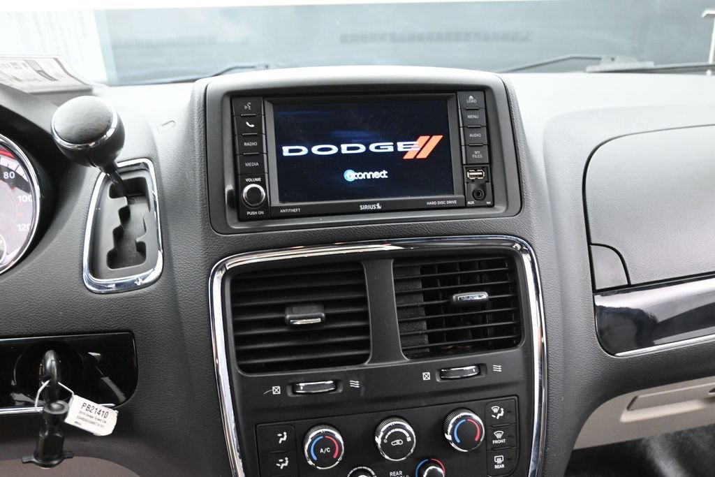 Used 2019 Dodge Grand Caravan SXT FWD image 21