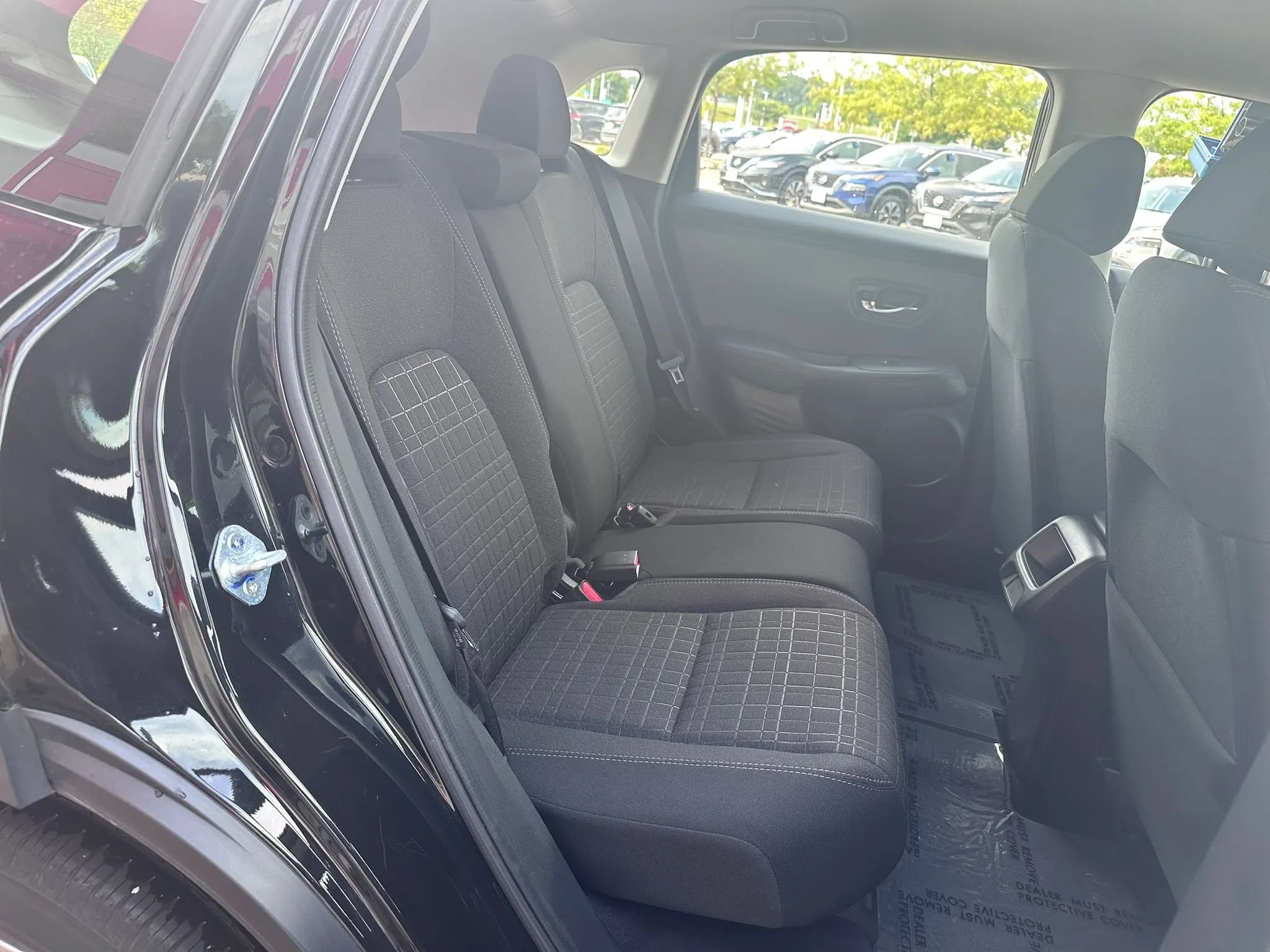 Used 2025 Honda HR-V LX image 12