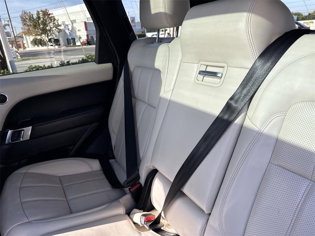 Used 2019 Land Rover Range Rover Sport Supercharged image 25