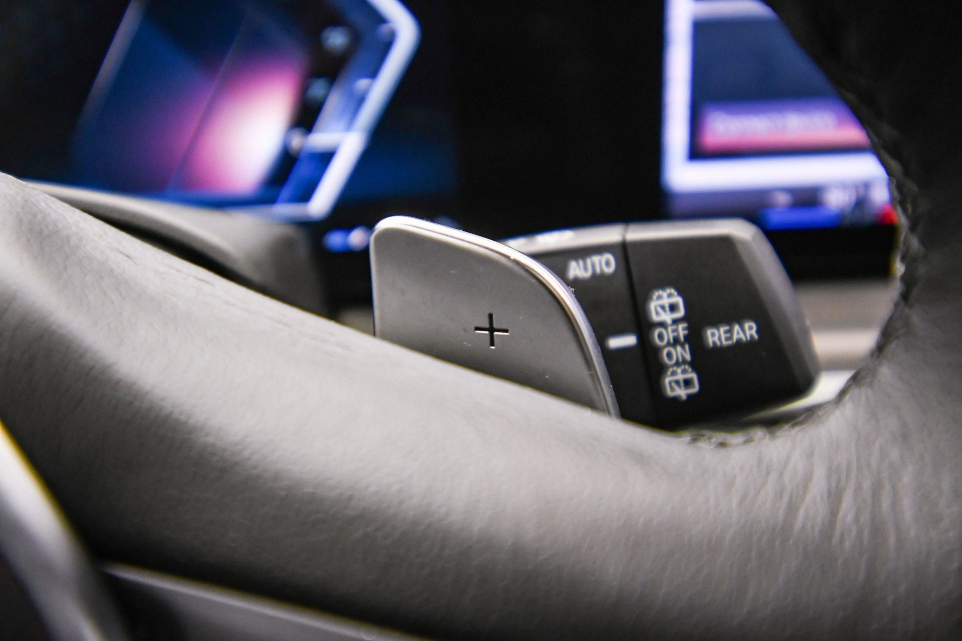 Used 2024 BMW X5 xDrive40i w/ Parking Assistance Package image 38