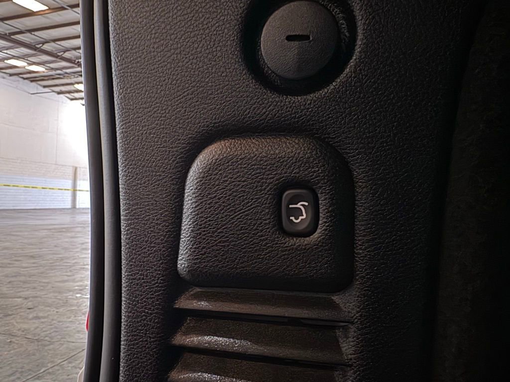 Used 2025 Dodge Durango GT image 16