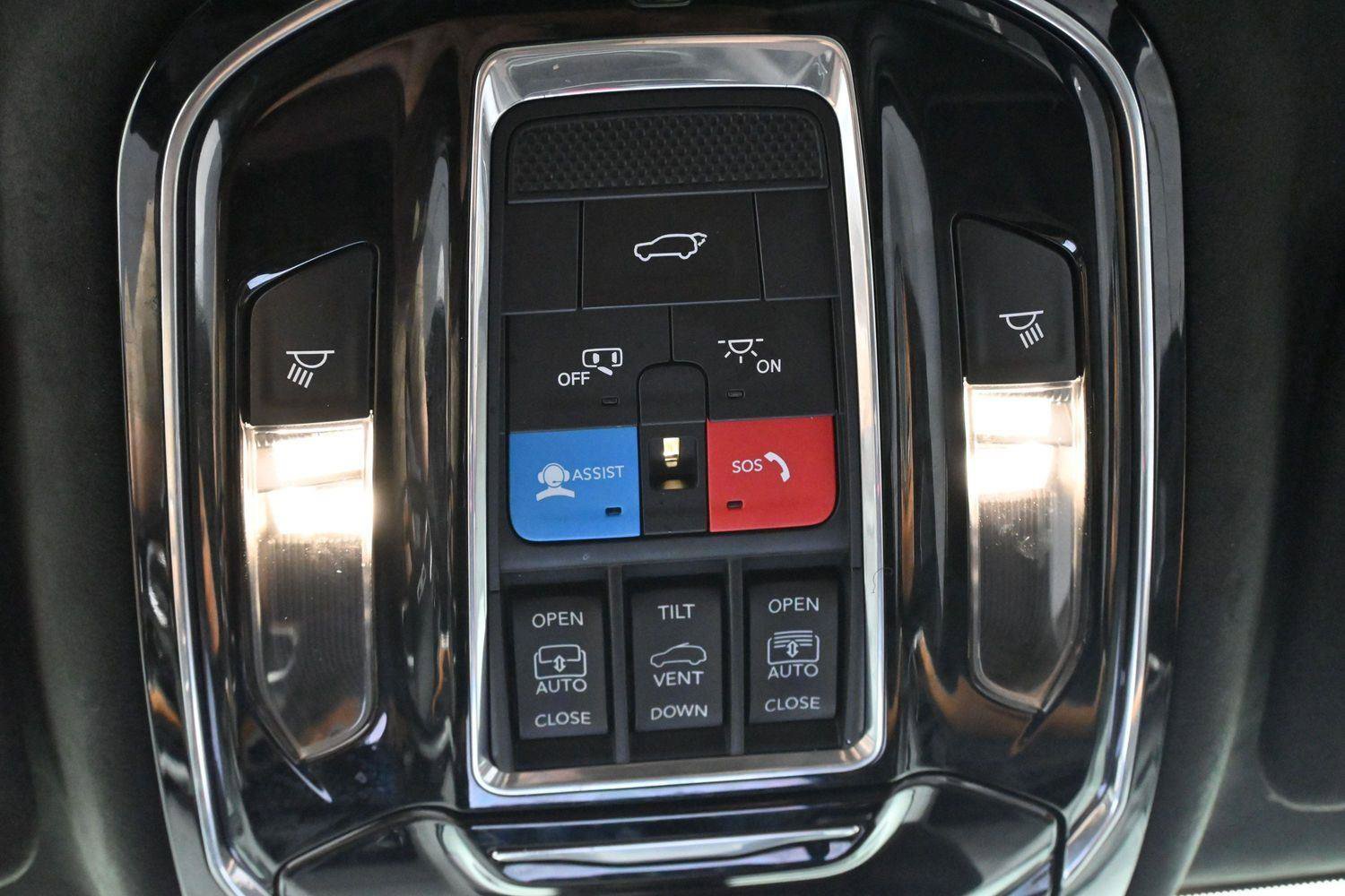 Used 2023 Jeep Grand Cherokee L Summit image 31