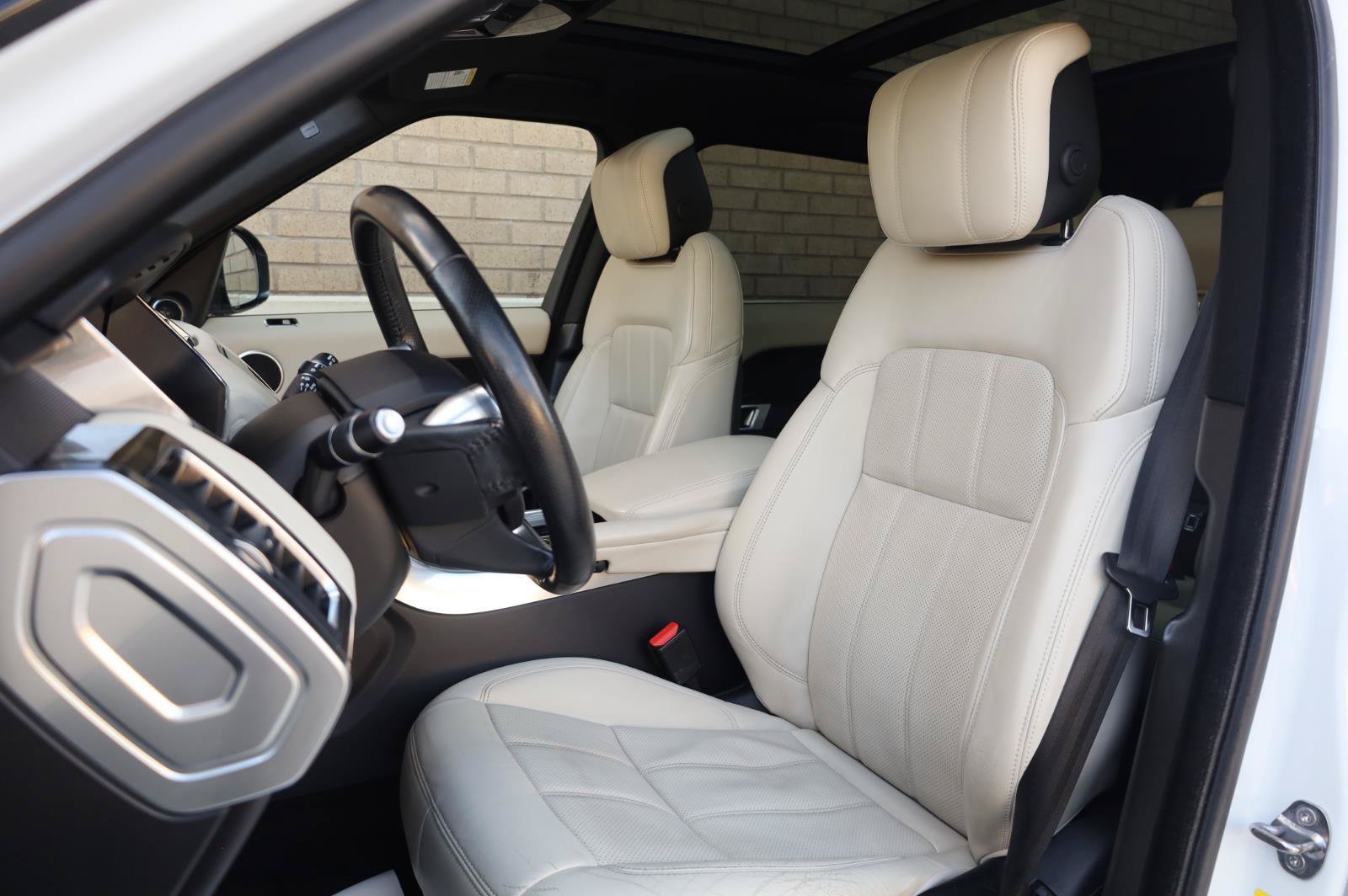 Used 2018 Land Rover Range Rover Sport HSE AWD/4WD image 15