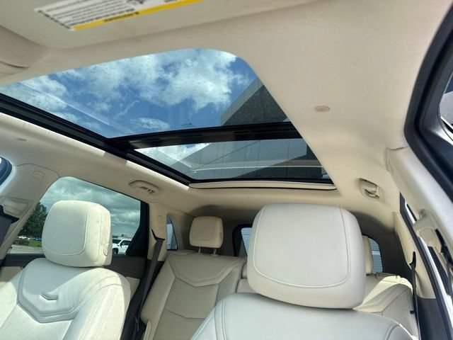 Certified 2019 Cadillac XT5 Luxury w/ Trailering Package AWD/4WD image 29