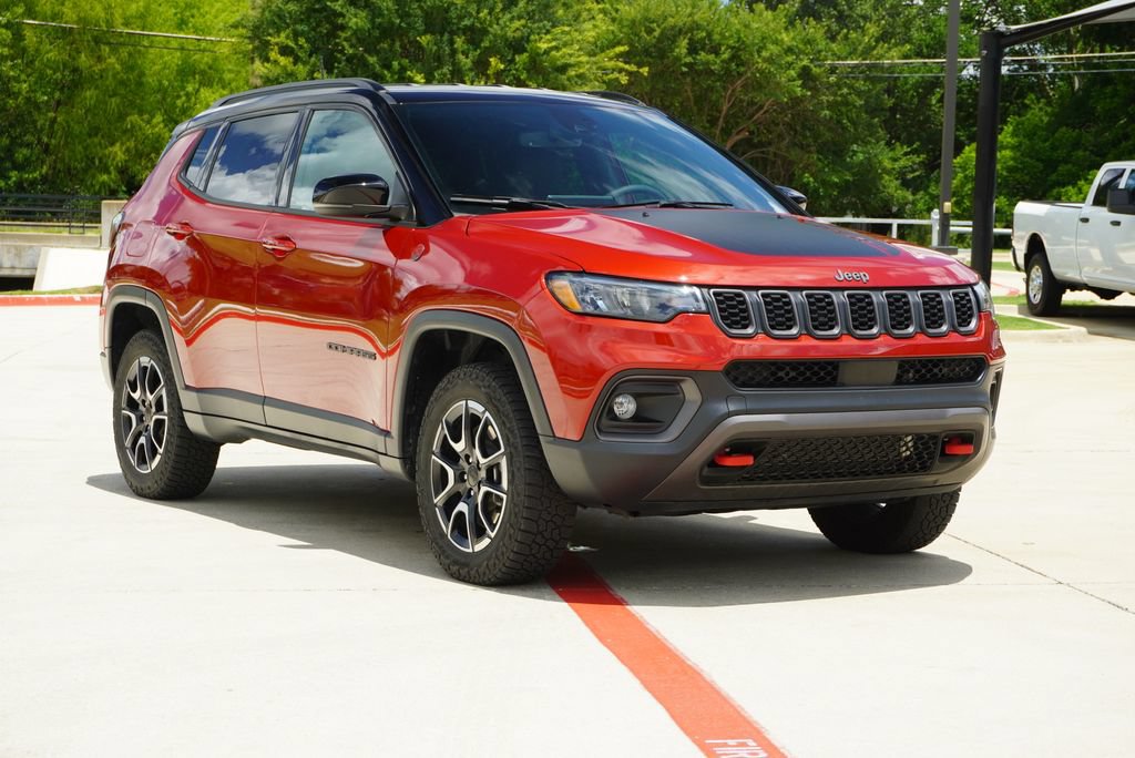 Used 2024 Jeep Compass Trailhawk w/ Trailer Tow Group AWD/4WD image 6