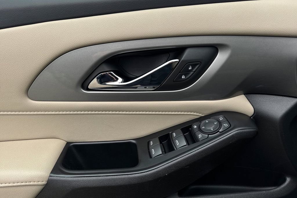 Certified 2023 Chevrolet Traverse LT w/ LT Premium Package image 11