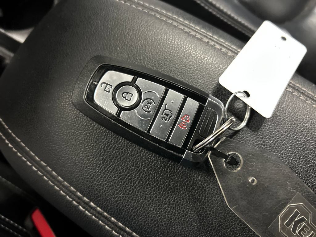 Used 2023 Ford Escape Platinum AWD/4WD image 22