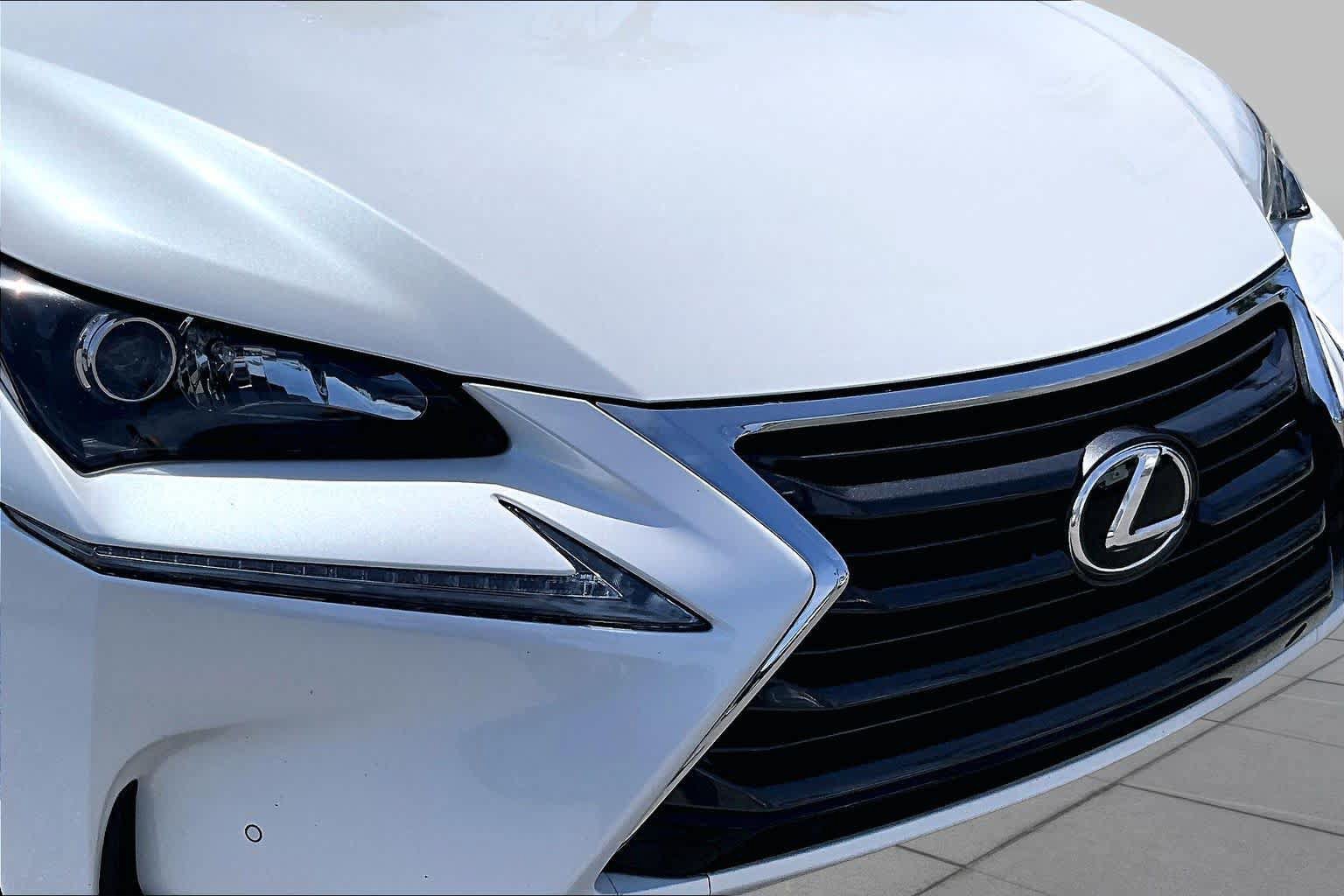 Used 2017 Lexus NX 200t FWD w/ Premium Package image 28