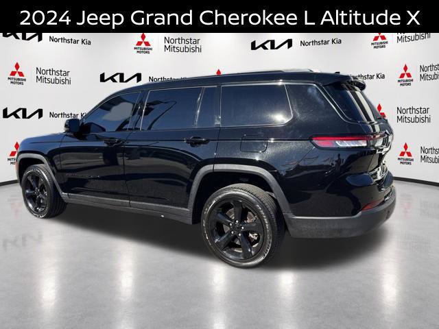 Used 2024 Jeep Grand Cherokee L Altitude AWD/4WD image 4