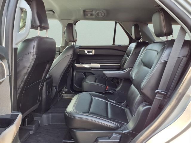 Used 2023 Ford Explorer XLT w/ Equipment Group 202A AWD/4WD image 13