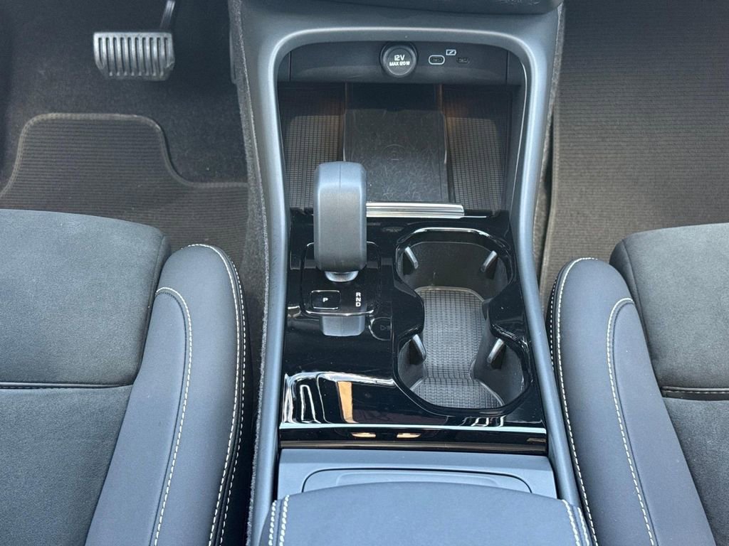 Certified 2023 Volvo XC40 Recharge Plus AWD/4WD image 14