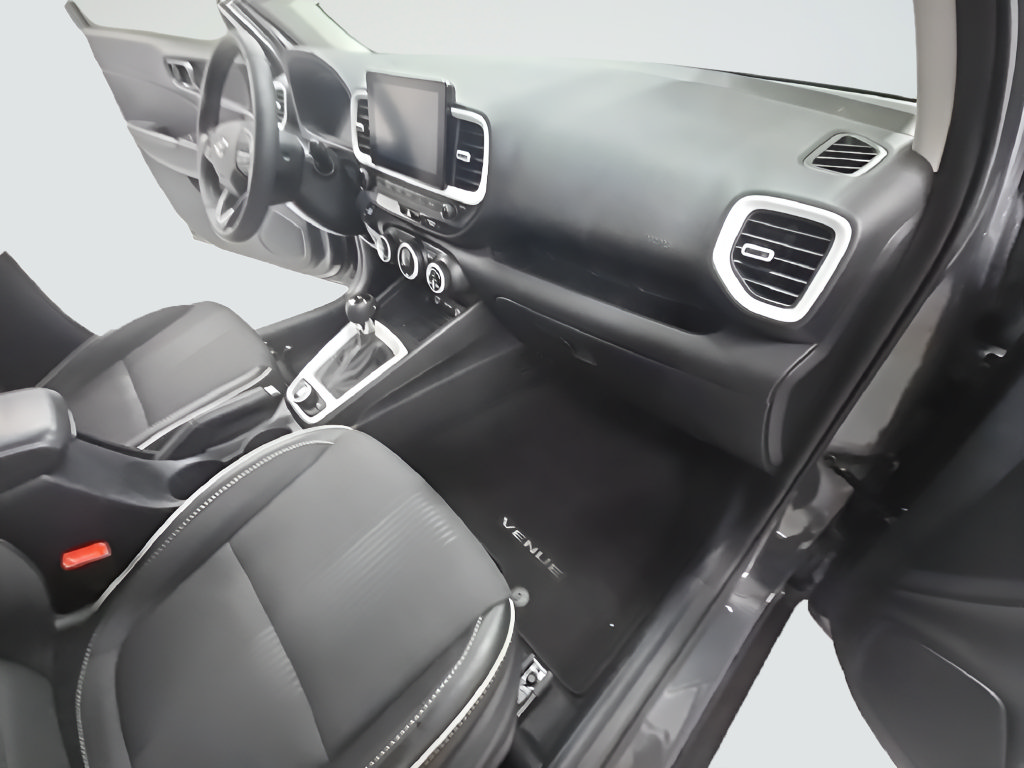 Certified 2026 Hyundai Venue SEL FWD image 26
