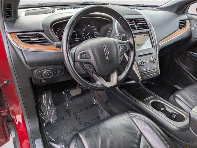 Used 2019 Lincoln MKC Select image 10