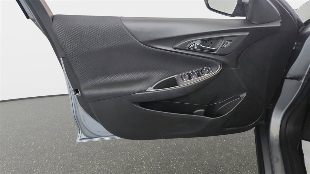 Used 2023 Chevrolet Malibu LT image 25